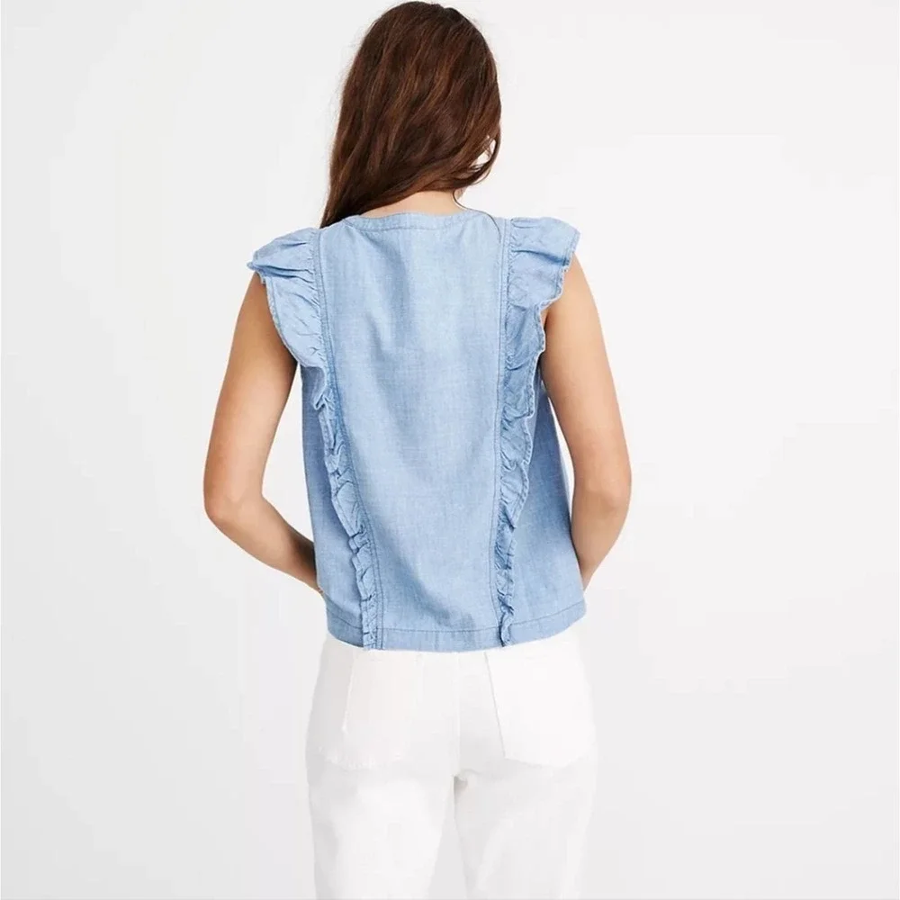 🛑 2 / $40 Sale! MADEWELL Floral Embroidered Denim Ruffle Top NWT - Picture 3 of 12
